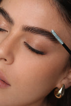 CMŪSE brow wax